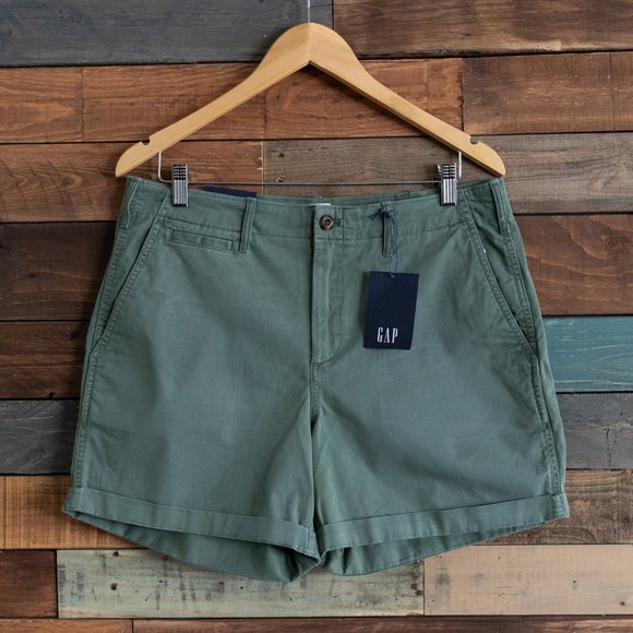 Gap Khaki Shorts - Picture 1 of 2